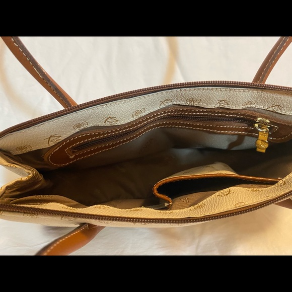 Kenzie Handbag - Picture 3 of 7
